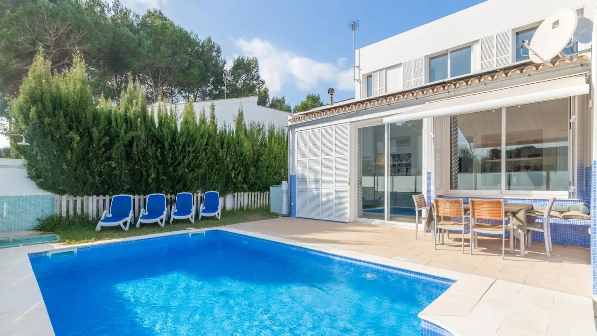 Coastal Holiday Home With Private Pool Son Serra de Marina 0*,  Spain